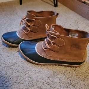 SOREL ducks boots